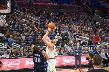 Orlando Magic, Orlando, Florida 'daki sezon açılışında Cleveland Cavaliers' ı Amway Center 'da ağırlıyor.