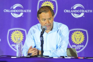 Orlando City SC, 8 Mayıs 2015 'te Florida' daki Kamp Dünyası Stadyumu 'nda Los Angeles Galaksisi' ne ev sahipliği yaptı.. 