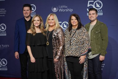 15 Ekim 2019 'da Nashville, Tennessee' deki Linbscome Üniversitesi 'nde verilen 50. GMA Dove Ödülleri sırasında kırmızı halı.