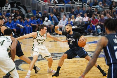 Orlando Magic, Orlando, Florida, ABD 'deki Amway Center' da Milwaukee Bucks 'a ev sahipliği yapıyor. 1 Kasım 2019.  