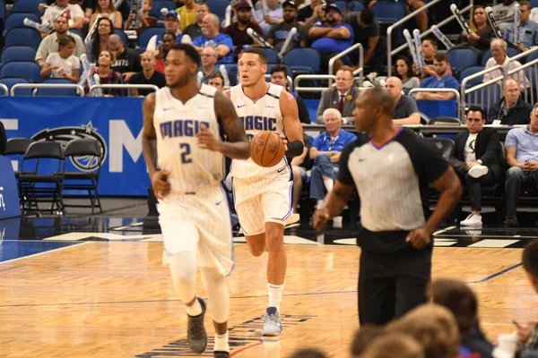 Orlando Magic 10 Ekim 2018 tarihinde Orlando Florda 'daki Amway Center' da Memphis Grizzilies 'e ev sahipliği yaptı..  