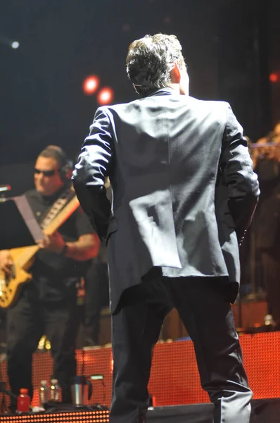 Latin şarkıcı Marc Anthony 5 Ekim 2014 'te Orlando Florida' daki Amway Center 'da konser verdi.. 