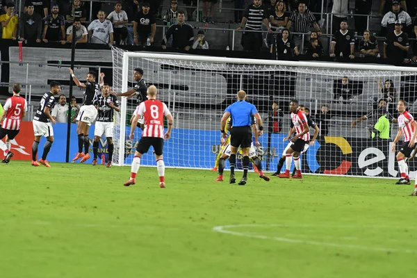 Korintliler, 10 Ocak 2018 'de Orlando City Stadyumu' nda düzenlenen Florida Kupası 'nda PSV Eindhoven' a karşı.. 