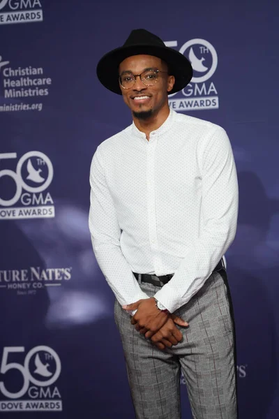 15 Ekim 2019 'da Nashville, Tennessee' deki Linbscome Üniversitesi 'nde verilen 50. GMA Dove Ödülleri sırasında kırmızı halı. 