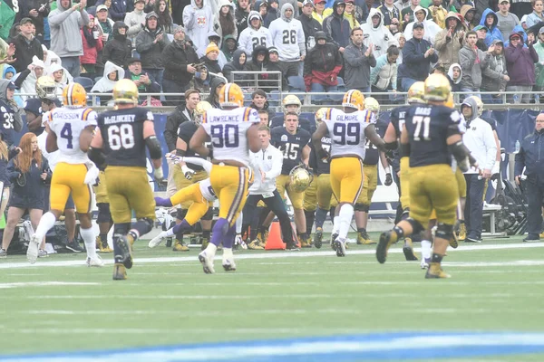 Notre Dame Αντιμετωπίσει Lsu Κατά Διάρκεια Του Citrus Bowl Στο — Φωτογραφία Αρχείου