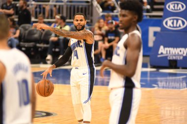 Orlando Magic 10 Ekim 2018 tarihinde Orlando Florda 'daki Amway Center' da Memphis Grizzilies 'e ev sahipliği yaptı.. 