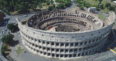 İtalya 'nın Roma' daki ünlü mezarının havadan görünüşü.. 
