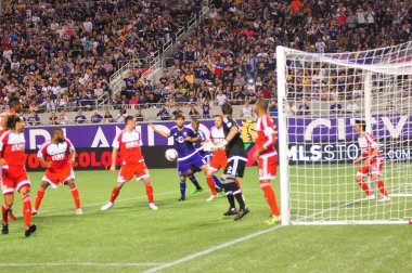 Orlando City SC, 8 Mayıs 2015 'te Florida' daki Kamp Dünyası Stadyumu 'nda Los Angeles Galaksisi' ne ev sahipliği yaptı.. 
