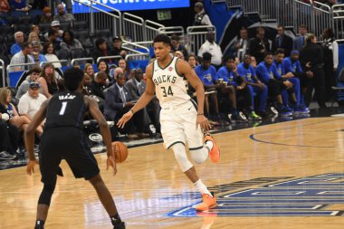 Orlando Magic, 19 Ocak 2019 Cumartesi günü Orlando Florida 'daki Amway Arena' da Milwaukee Doları 'na ev sahipliği yapıyor..