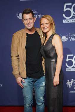 15 Ekim 2019 'da Nashville, Tennessee' deki Linbscome Üniversitesi 'nde verilen 50. GMA Dove Ödülleri sırasında kırmızı halı. 