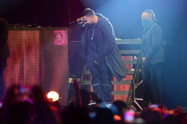 Baba Yankee ve Don Omar 7 Ağustos 2016 'da Orlando Florida' daki Amway Center 'da konser verdiler..  