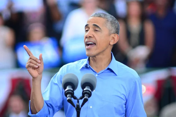 Президент Барак Обама Виступає Мітингу Кампанії Стадіоні Osceola Heritage Park — стокове фото