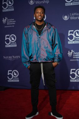 15 Ekim 2019 'da Nashville, Tennessee' deki Linbscome Üniversitesi 'nde verilen 50. GMA Dove Ödülleri sırasında kırmızı halı.