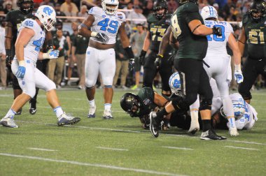 Kuzey Carolina 29 Aralık 2015 tarihinde Orlando Florida 'daki Kamp Dünya Stadyumu' nda oynanan Russell Atletizm Kupası 'nda Baylor ile karşılaşacak..