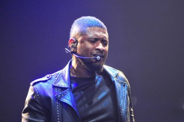 R & B Şarkıcısı Usher 12 Aralık 2015 'te Orlando Florida' daki Amway Center 'da sahne alacak.. 