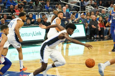 Orlando Magic 13 Ekim 2019 'da Florida, Orlando' daki Amway Center 'da Philadelphia 76ers' a ev sahipliği yaptı.. 