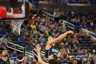 Orlando Magic 28 Şubat 2020 tarihinde Orlando Florida 'da Amway Center' da Minnesota Timberwolves 'a ev sahipliği yapar..  