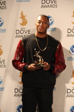 15 Ekim 2013 'te Tennessee, Nashville' deki Allen Arena 'da düzenlenen 44. GMA Dove Ödülleri' nin sahne arkasında..