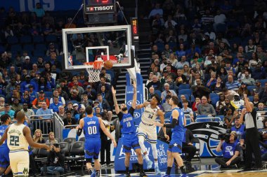 Orlando Magic, 8 Şubat 2020 tarihinde Orlando Florida 'daki Amway' de Milwaukee Bucks 'a ev sahipliği yaptı..  