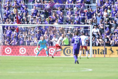 Orlando City SC, 9 Nisan 2019 'da Orlando, Florida' daki Citrus Bowl 'da New York Red Bulls' a ev sahipliği yapıyor..  