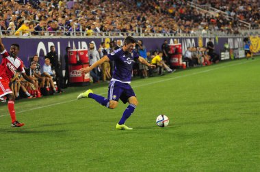 Orlando City SC, 8 Mayıs 2015 'te Florida' daki Kamp Dünyası Stadyumu 'nda Los Angeles Galaksisi' ne ev sahipliği yaptı..