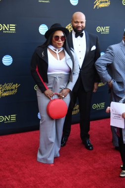 24 Mart 2018 Cumartesi günü Las Vegas 'taki Orleans Resort' ta düzenlenen 33. Yıldız Ödülleri Kırmızı Halı sırasında ünlüler. 