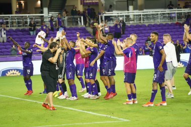 Orlando City SC, 19 Haziran 2019 Çarşamba günü Orlando 'daki Exploria Stadyumu' nda düzenlenen ABD Açık Kupası sırasında New England Devrimi 'ne ev sahipliği yaptı.