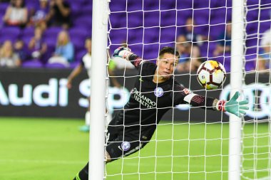 Orlando Pride, 23 Mayıs 2018 'de Orlando Florida' daki Exploria Stadyumu 'nda Kuzey Carolina Cesareti' ne ev sahipliği yapmaktadır..  
