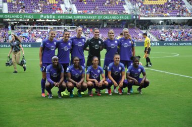 Orlando Pride 22 Nisan 2017 'de Orlando City Stadyumu' nda Washington Spirit 'e ev sahipliği yaptı..  