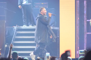 Baba Yankee ve Don Omar 7 Ağustos 2016 'da Orlando Florida' daki Amway Center 'da konser verdiler..  