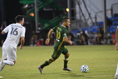 Los Angeles Galaksisi, 14 Temmuz 2020 'de Orlando Florida ABD' deki ESPN Vahşi Spor Dünyası 'nda düzenlenen MLS Sırt Turnuvası sırasında Portland Timbers ile karşı karşıya geldi.