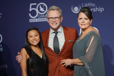 15 Ekim 2019 'da Nashville, Tennessee' deki Linbscome Üniversitesi 'nde verilen 50. GMA Dove Ödülleri sırasında kırmızı halı. 