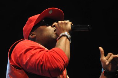 R & B Şarkıcıları Keith Sweat, Jagged Edge, Dru Hill ve Sisqo 15 Kasım 2014 'te Orlando Florida' daki CFE Arena 'da sahne aldılar..  