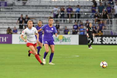 Orland Pride, 25 Ağustos 2018 'de Orlando Florida' daki Exploria Stadyumu 'nda Chicago Red Stars' a ev sahipliği yapıyor..  