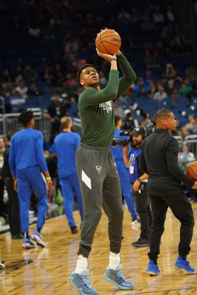 Giocatore Dei Milwaukee Bucks Giannis Antetokounmpo Scalda All Amway Orlando — Foto Stock