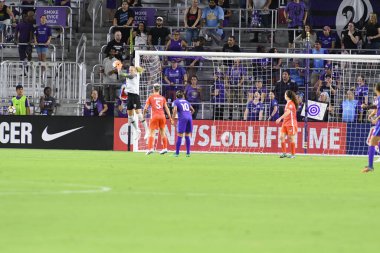 Orlando Pride 28 Haziran 2018 'de Orlando City Stadyumu' nda Houston Dash 'e ev sahipliği yaptı..  