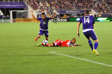 Orlando City SC, 8 Mayıs 2015 'te Florida' daki Kamp Dünyası Stadyumu 'nda Los Angeles Galaksisi' ne ev sahipliği yaptı..