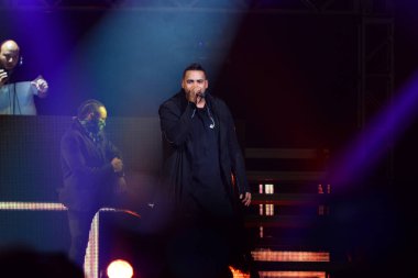 Baba Yankee ve Don Omar 7 Ağustos 2016 'da Orlando Florida' daki Amway Center 'da konser verdiler..  