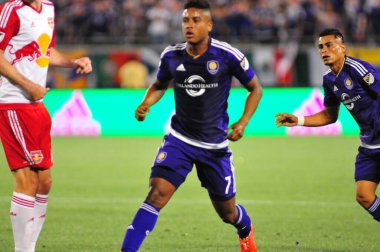 Orlando City SC, 6 Mayıs 2016 'da Orlando Florida' daki Dünya Kampı Stadyumu 'nda New York Red Bulls' a ev sahipliği yaptı..