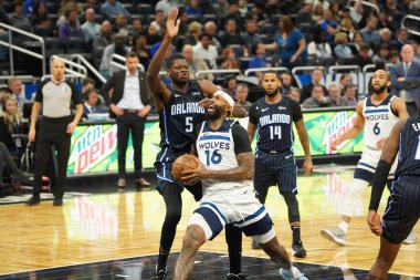 Orlando Magic 28 Şubat 2020 tarihinde Orlando Florida 'da Amway Center' da Minnesota Timberwolves 'a ev sahipliği yapar..  