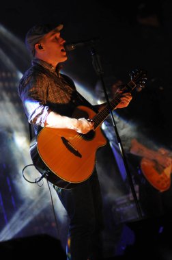 Christian Rock Bands Audio Adrenaline ve Kutless 23 Mart 2014 'te Osceola Sahne Sanatları Merkezi Kissimmee, FL' de sahne almaktadır.. 