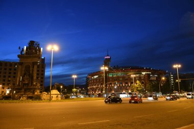 Akşamları şehir ışıklarına bak, şehir manzarası