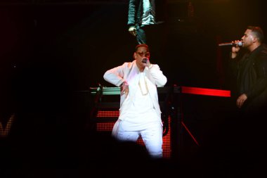 Baba Yankee ve Don Omar 7 Ağustos 2016 'da Orlando Florida' daki Amway Center 'da konser verdiler.. 