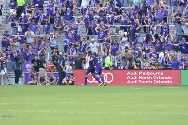Orlando City 15 Nisan 2017 'de Florida, Orlando' daki Citrus Bowl 'da Los Angeles Galaksisine ev sahipliği yaptı..  
