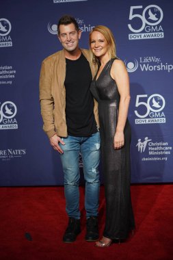 15 Ekim 2019 'da Nashville, Tennessee' deki Linbscome Üniversitesi 'nde verilen 50. GMA Dove Ödülleri sırasında kırmızı halı. 