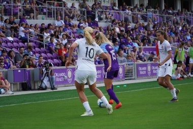 Orlando Pride 14 Nisan 2019 'da Orlando City Stadyumu' nda Portand Thorns 'a ev sahipliği yapıyor.
