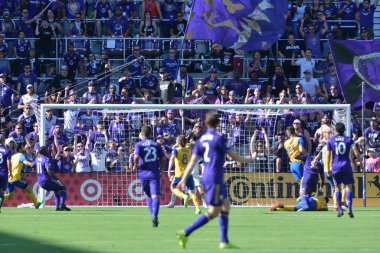 Orlando City 29 Nisan 2017 'de Orlando, Florida' daki Orlando City Stadyumu 'nda Colorado Rapids' e ev sahipliği yaptı.) 