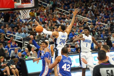 Orlando Magic 13 Ekim 2019 'da Florida, Orlando' daki Amway Center 'da Philadelphia 76ers' a ev sahipliği yaptı.. 
