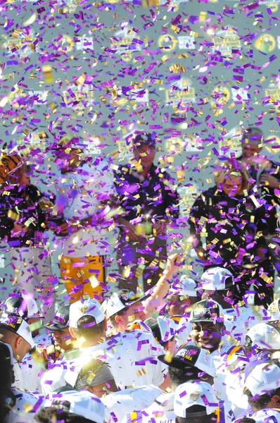 Lsu Enfrenta Louisville Durante 71St Citrus Bowl Camping World Stadium — Fotografia de Stock