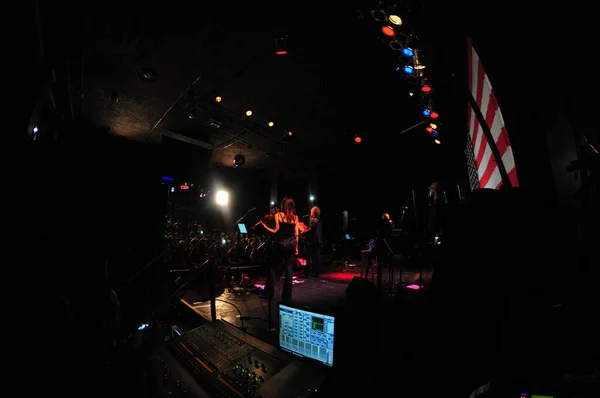 Співак Джон Бон Джові Виступає State Street Theater Підтримку Hillary — стокове фото